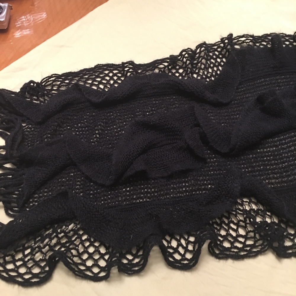 KNIT SCARF